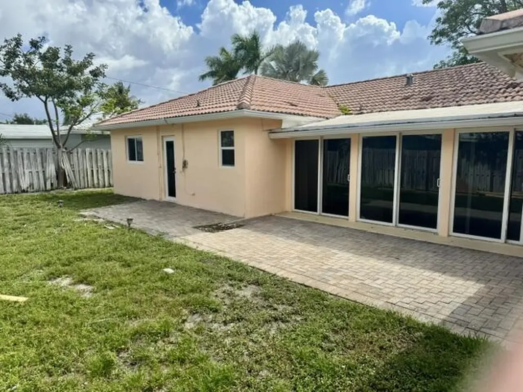 5805 NE 21st Avenue Fort Lauderdale FL 33308