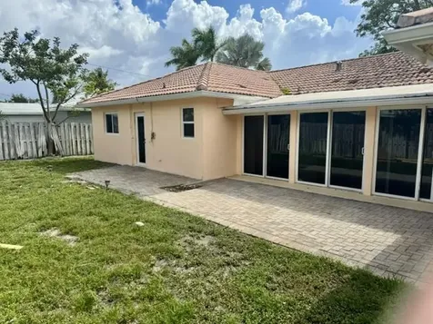 5805 NE 21st Avenue Fort Lauderdale FL 33308