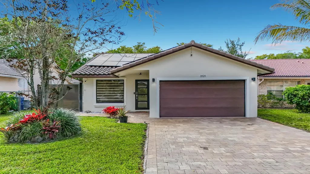 1820 NW 93rd Terrace Coral Springs FL 33071