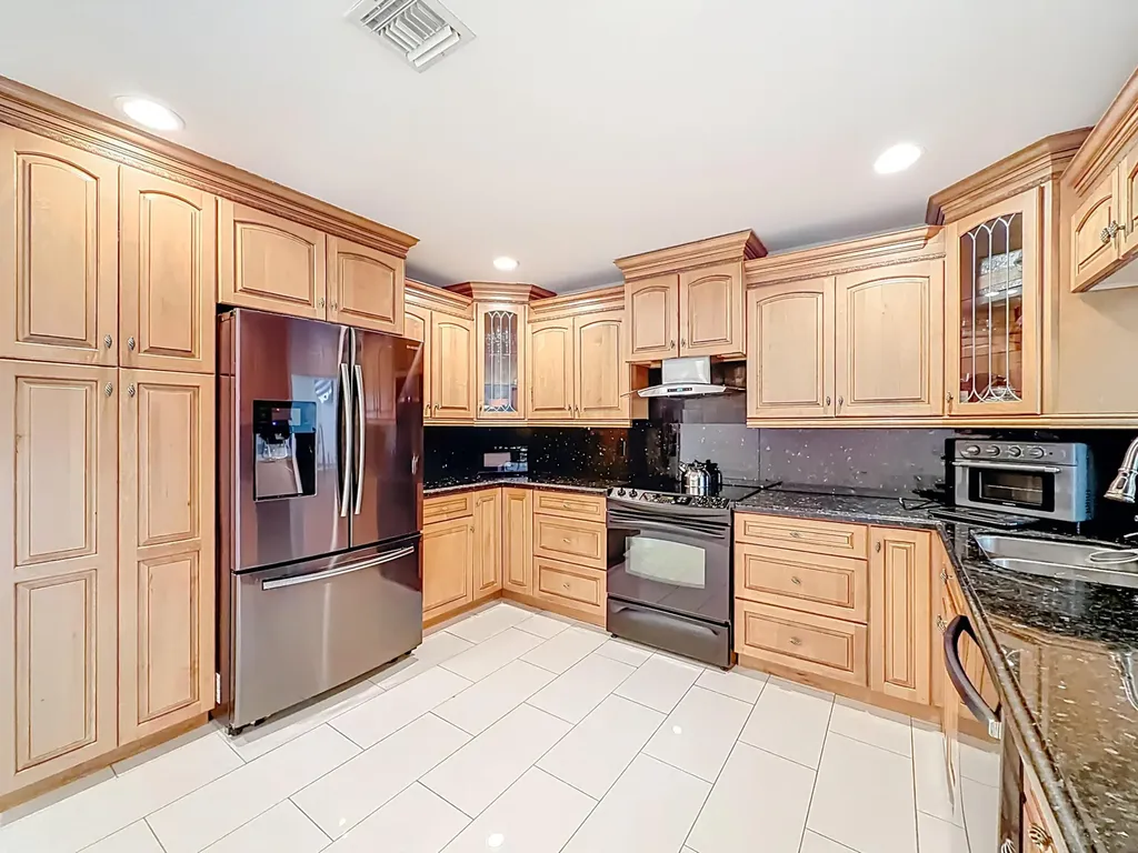 1820 NW 93rd Terrace Coral Springs FL 33071