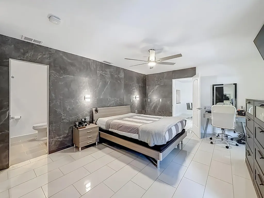 1820 NW 93rd Terrace Coral Springs FL 33071