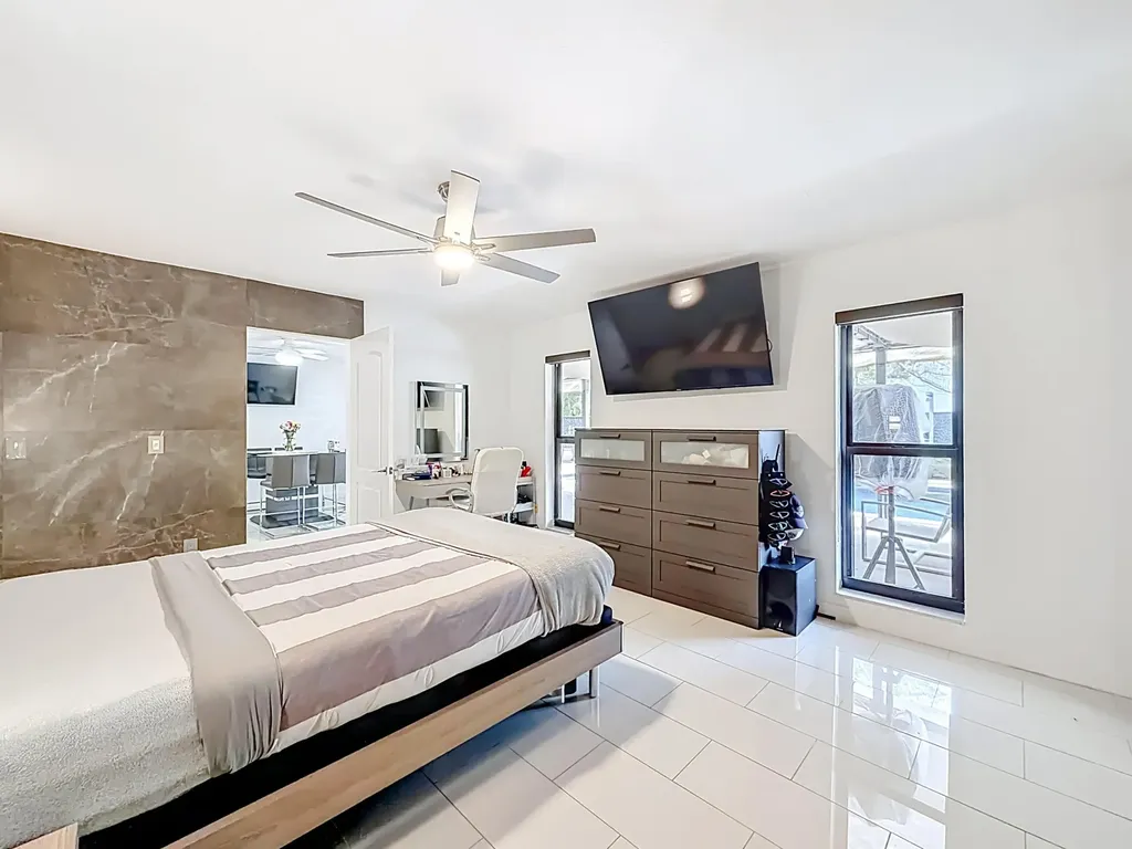 1820 NW 93rd Terrace Coral Springs FL 33071
