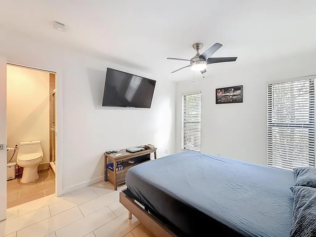 1820 NW 93rd Terrace Coral Springs FL 33071