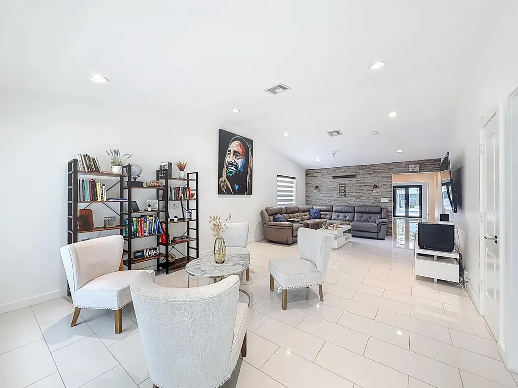 1820 NW 93rd Terrace Coral Springs FL 33071