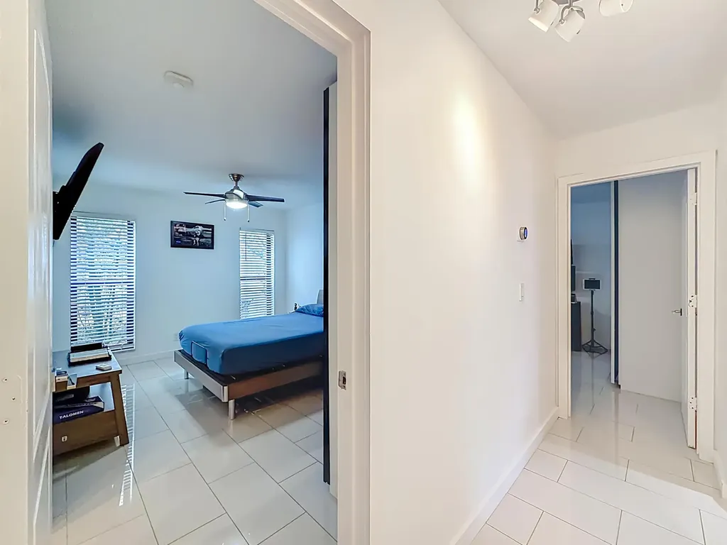 1820 NW 93rd Terrace Coral Springs FL 33071