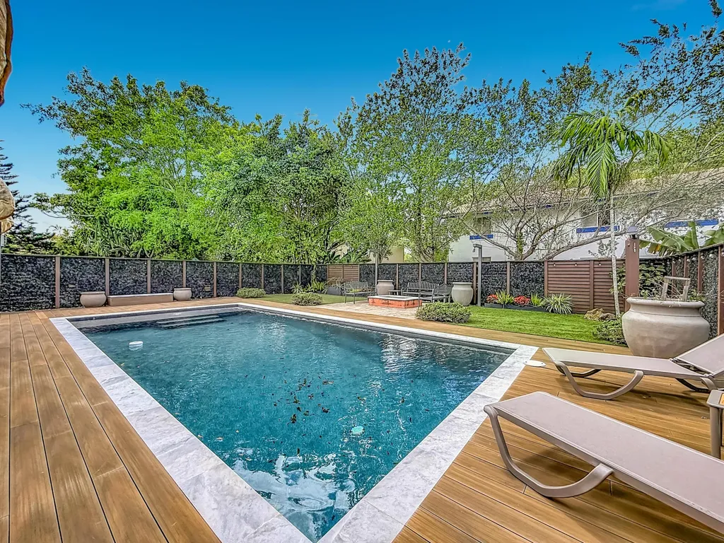 1820 NW 93rd Terrace Coral Springs FL 33071