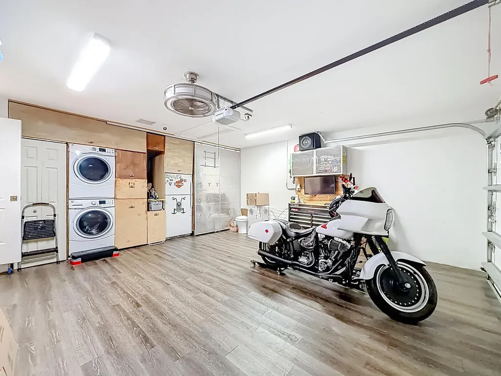 1820 NW 93rd Terrace Coral Springs FL 33071