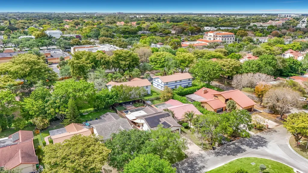 1820 NW 93rd Terrace Coral Springs FL 33071