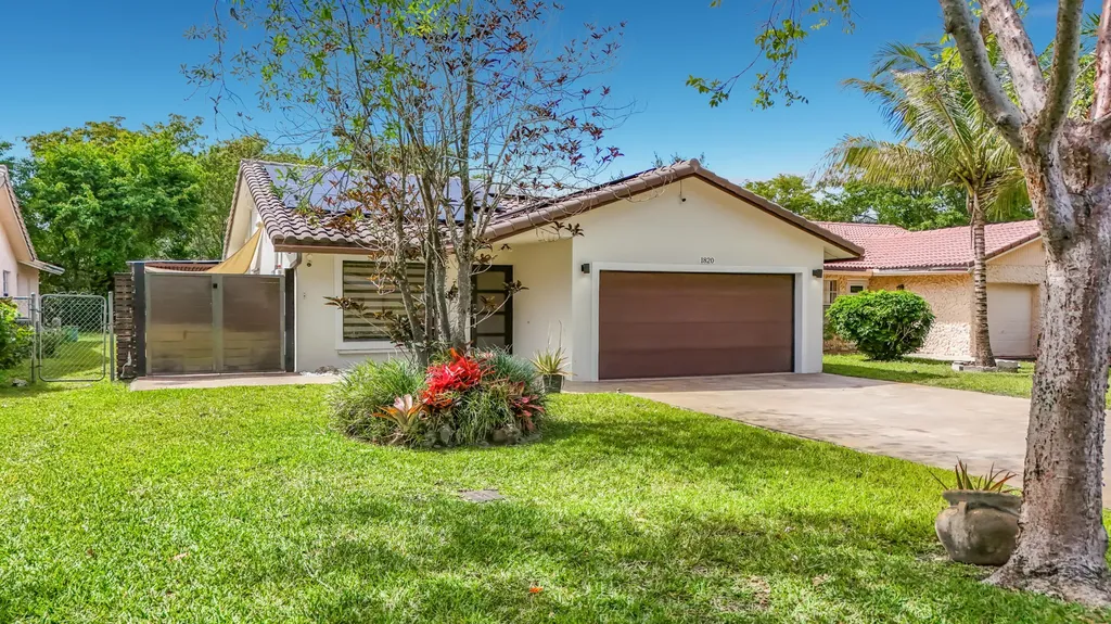 1820 NW 93rd Terrace Coral Springs FL 33071