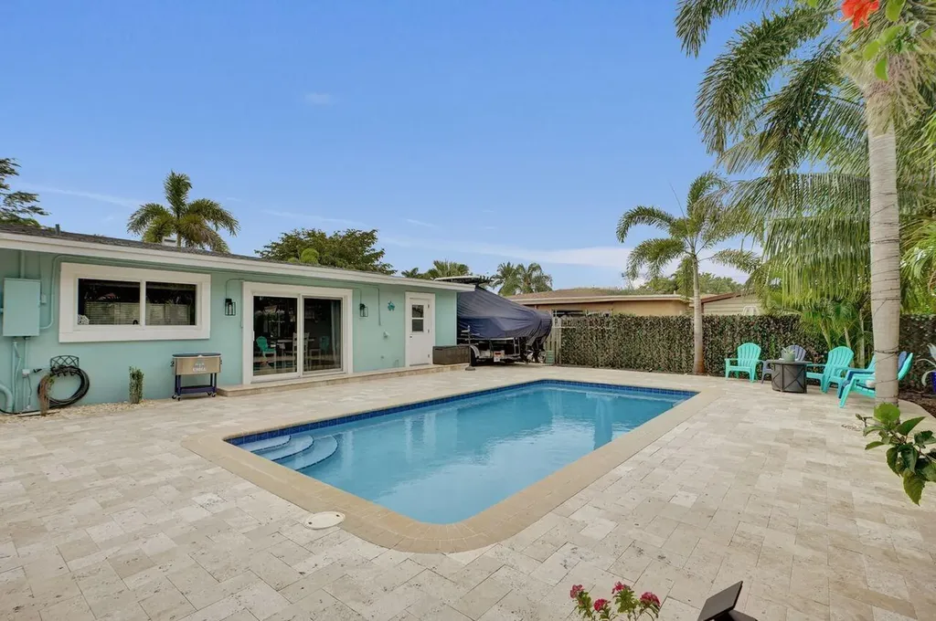 275 SW 14th Street Pompano Beach FL 33060