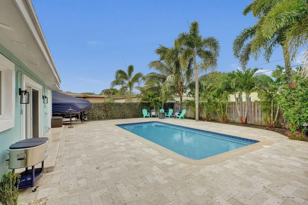 275 SW 14th Street Pompano Beach FL 33060