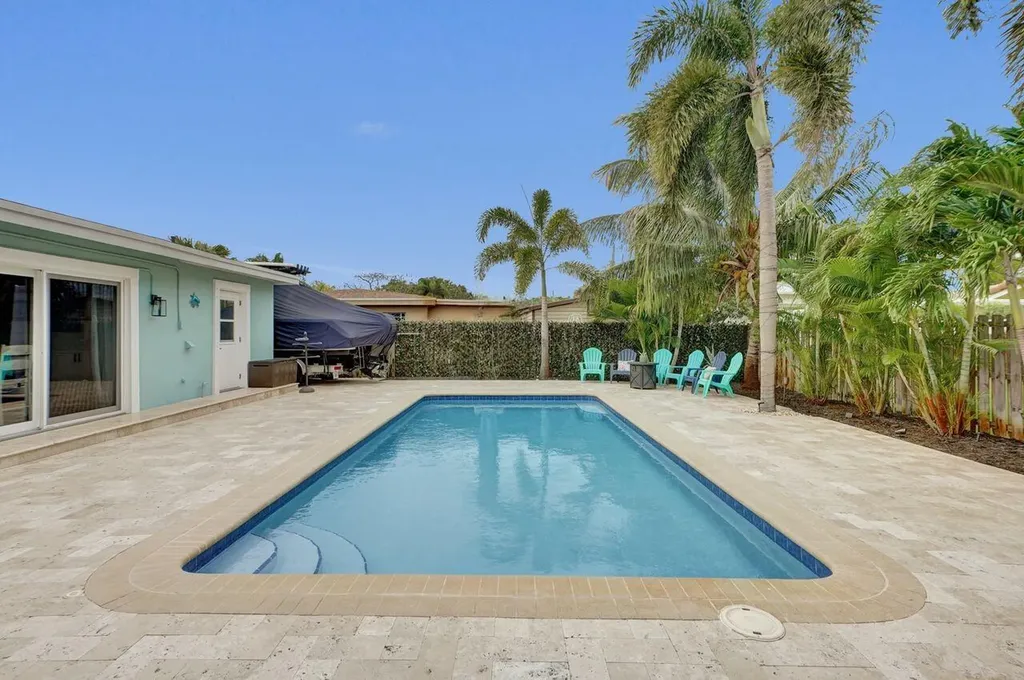 275 SW 14th Street Pompano Beach FL 33060