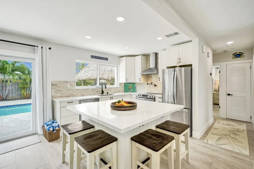 275 SW 14th Street Pompano Beach FL 33060