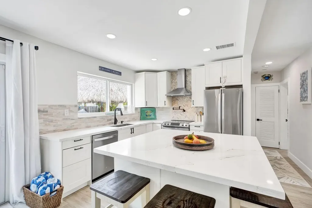 275 SW 14th Street Pompano Beach FL 33060