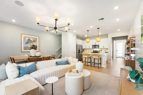 4333 Efendi Drive Lantana FL 33462