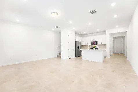 4333 Efendi Drive Lantana FL 33462