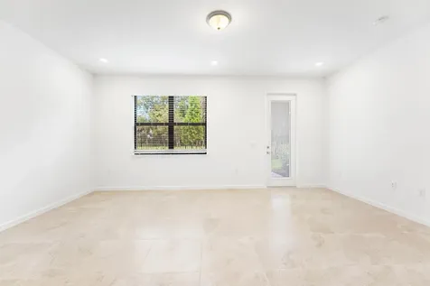 4333 Efendi Drive Lantana FL 33462