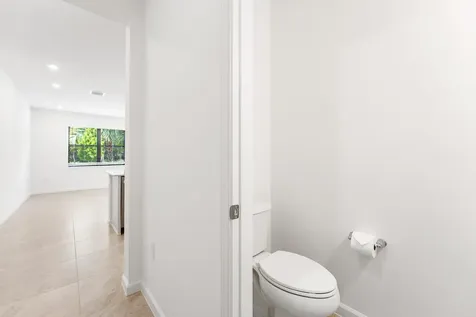 4333 Efendi Drive Lantana FL 33462