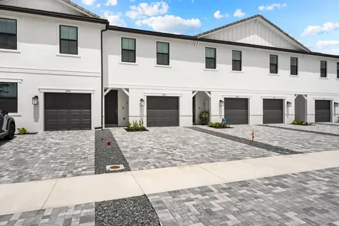 4333 Efendi Drive Lantana FL 33462