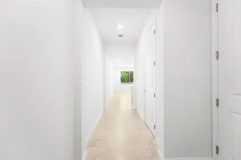 4333 Efendi Drive Lantana FL 33462