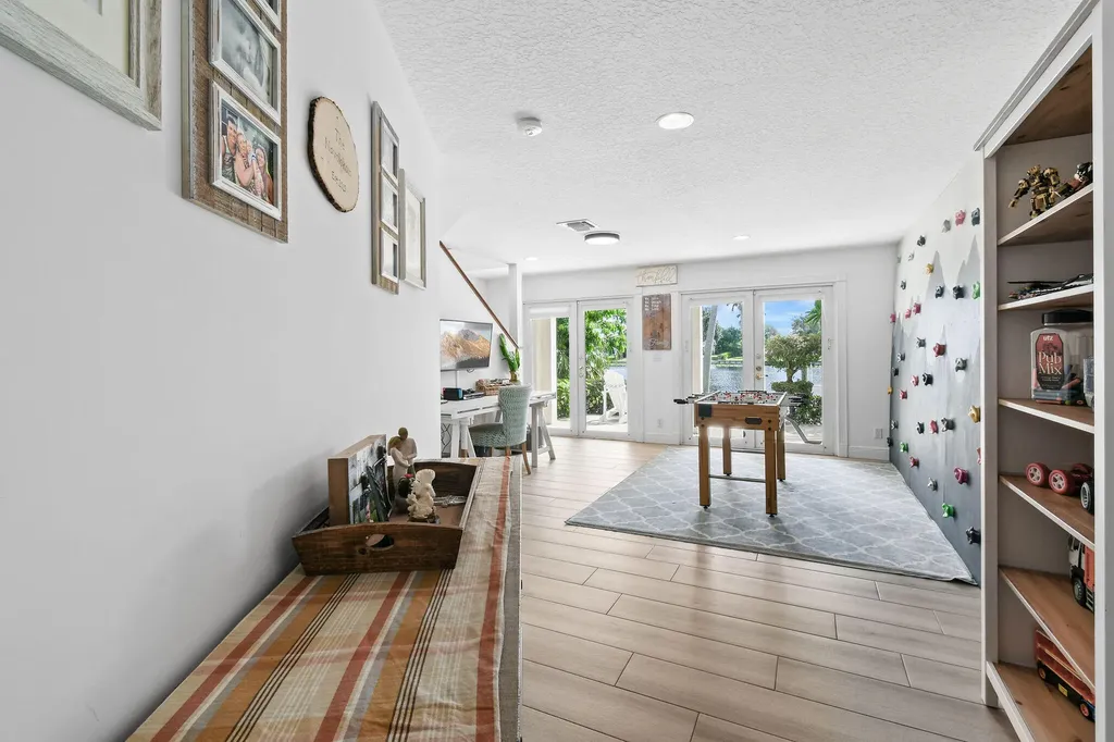 8110 W Lake Drive West Palm Beach FL 33406