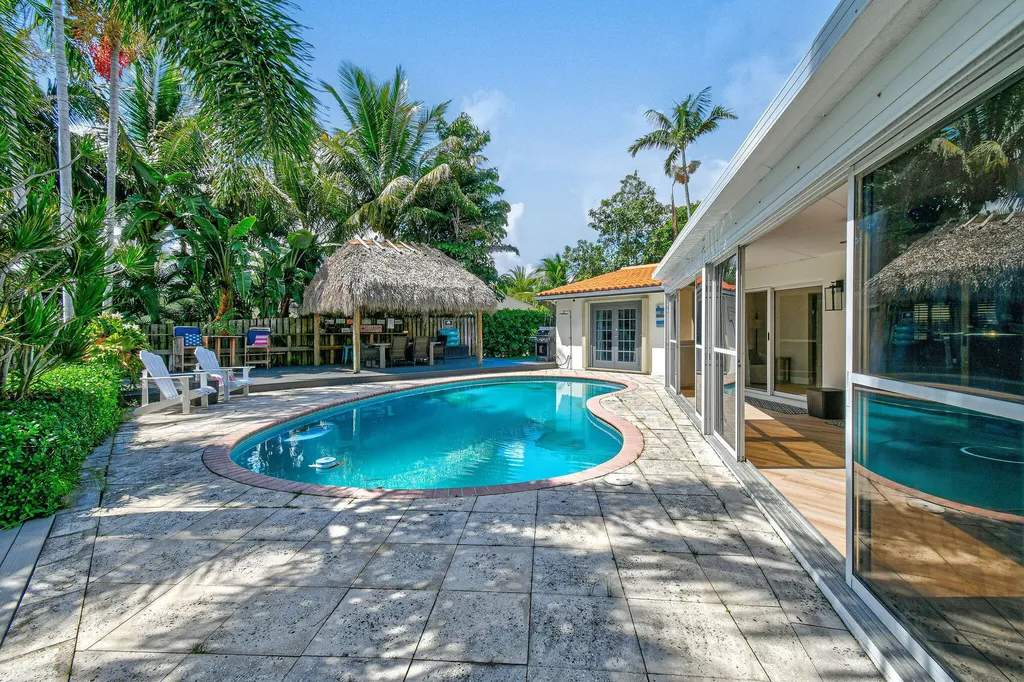 8110 W Lake Drive West Palm Beach FL 33406
