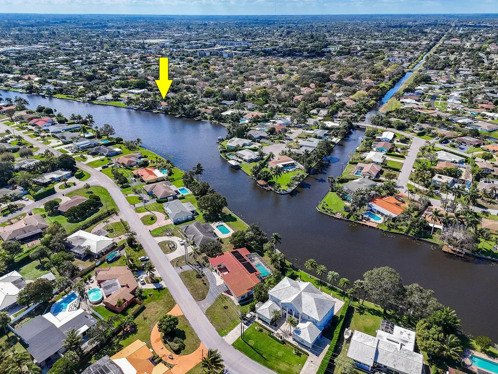 8110 W Lake Drive West Palm Beach FL 33406