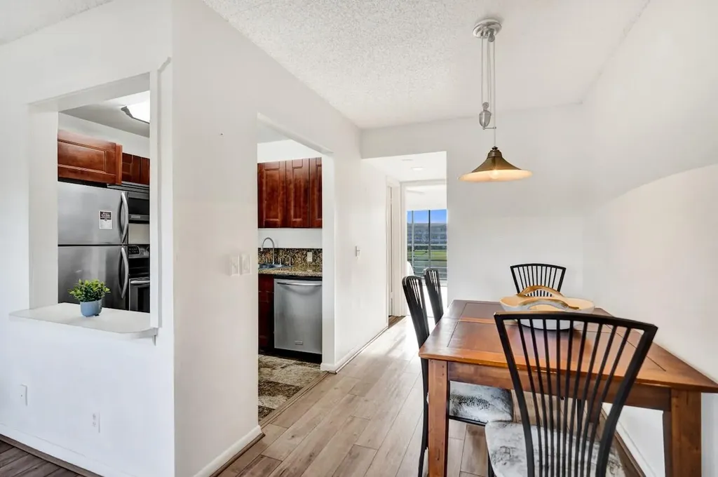 189 Brighton E Boca Raton FL 33434