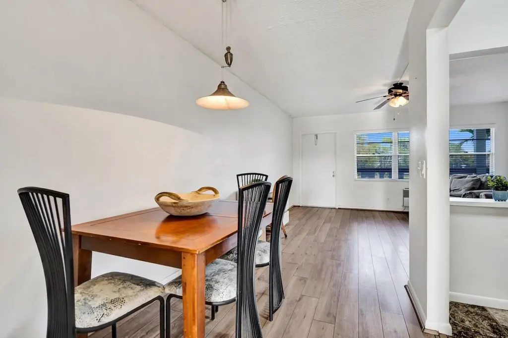 189 Brighton E Boca Raton FL 33434