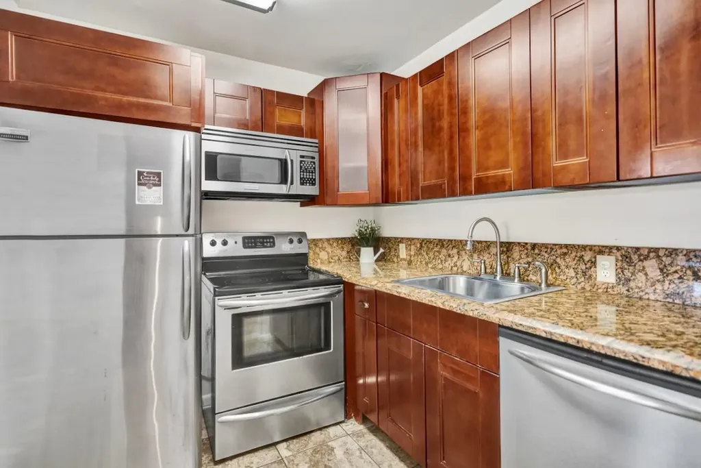 189 Brighton E Boca Raton FL 33434