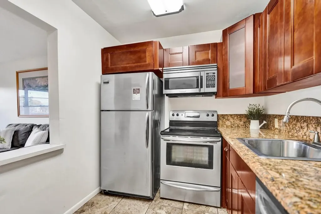 189 Brighton E Boca Raton FL 33434