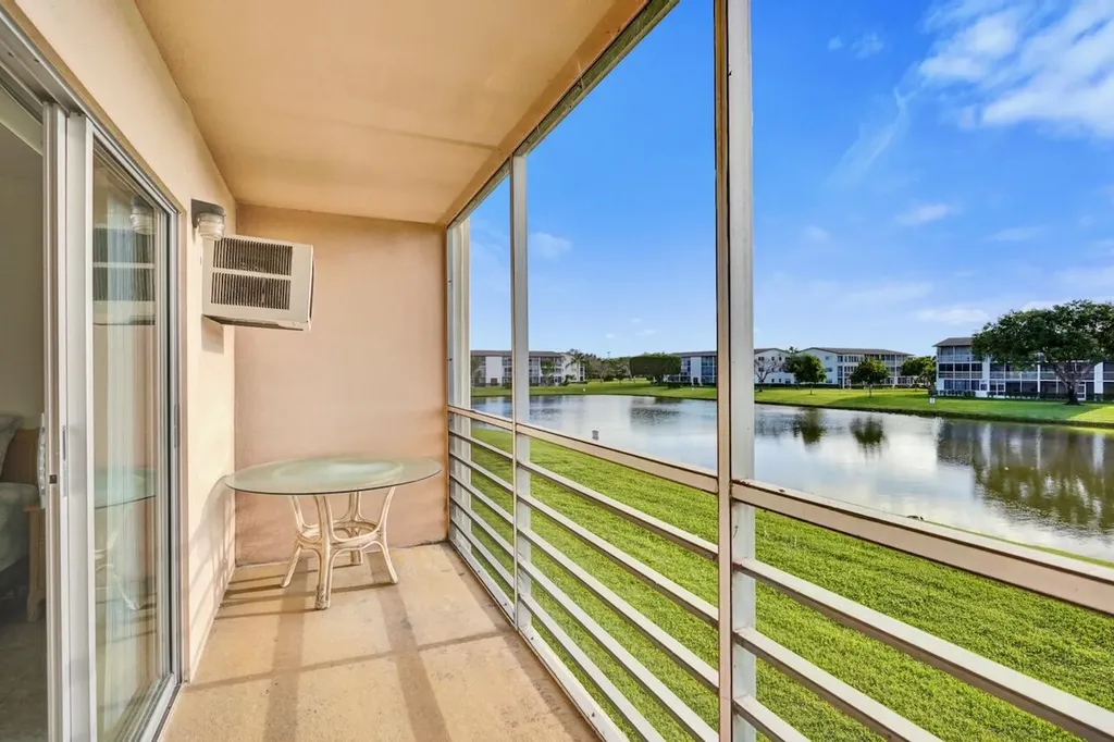 189 Brighton E Boca Raton FL 33434