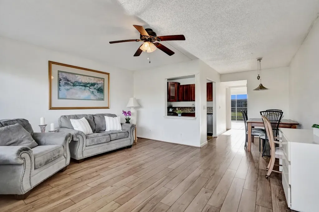 189 Brighton E Boca Raton FL 33434