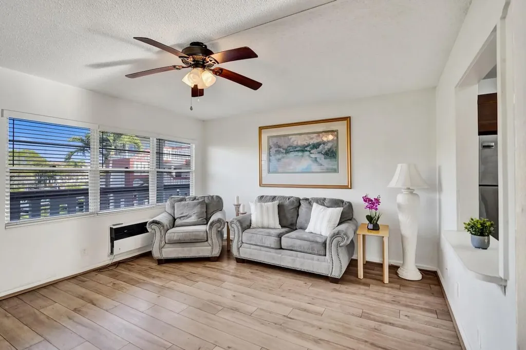 189 Brighton E Boca Raton FL 33434
