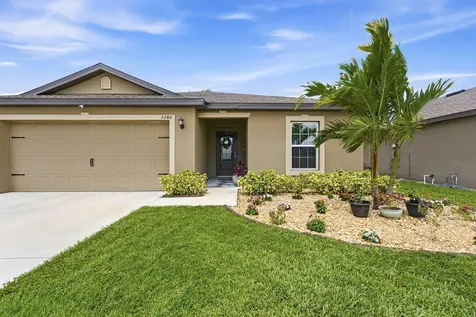 5240 Imagination Drive Fort Pierce FL 34947