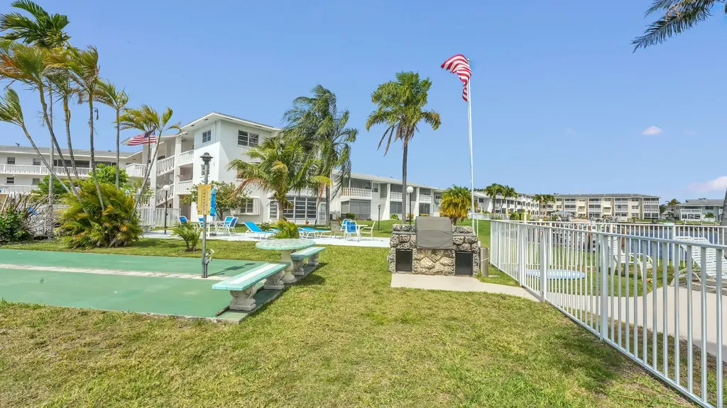 298 SE 6th Avenue Pompano Beach FL 33060