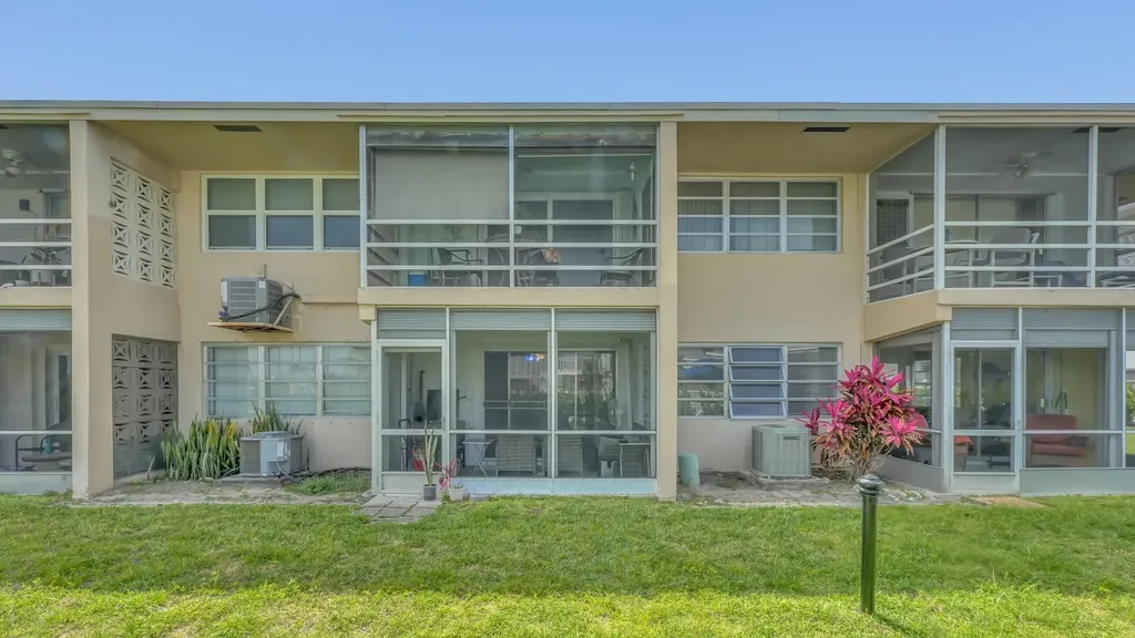 298 SE 6th Avenue Pompano Beach FL 33060