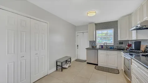 298 SE 6th Avenue Pompano Beach FL 33060