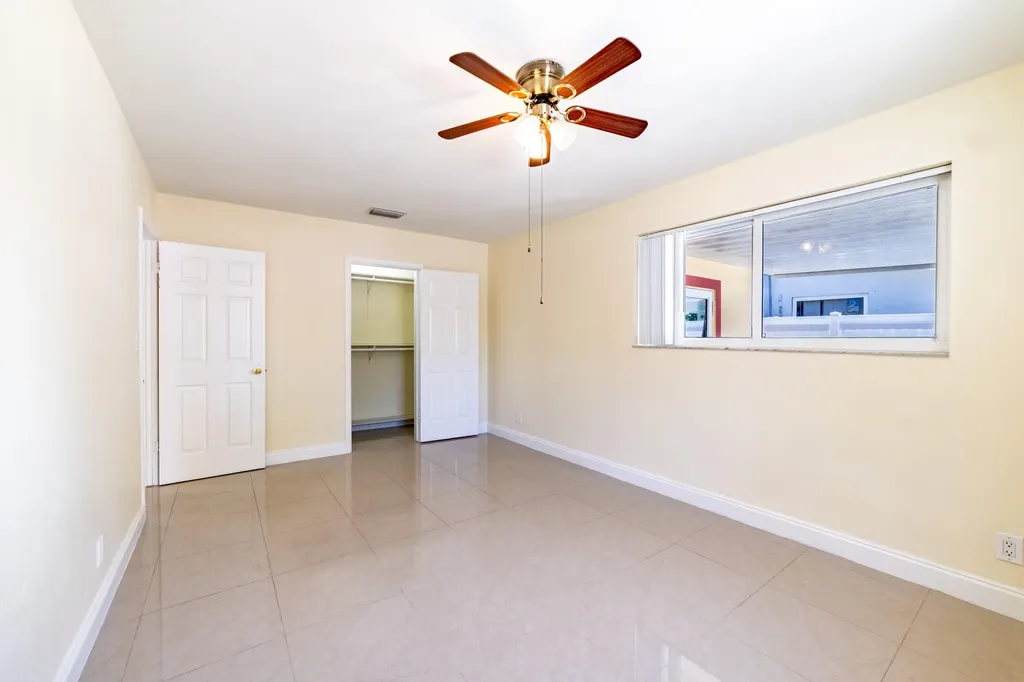 3730 NE 13th Terrace Pompano Beach FL 33064