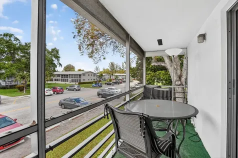 313 Durham Circle Deerfield Beach FL 33442