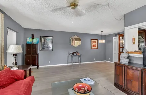 313 Durham Circle Deerfield Beach FL 33442