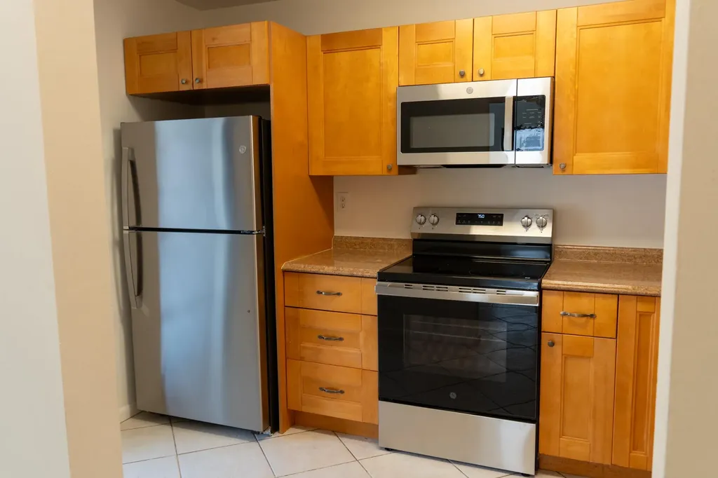 230 SW 1st Street Boca Raton FL 33432