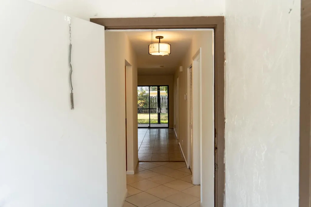 230 SW 1st Street Boca Raton FL 33432