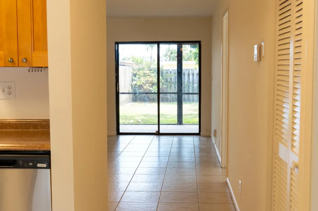 230 SW 1st Street Boca Raton FL 33432