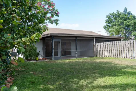 230 SW 1st Street Boca Raton FL 33432