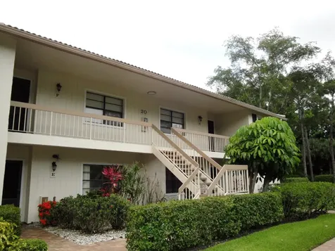 20 Westgate Lane Boynton Beach FL 33436