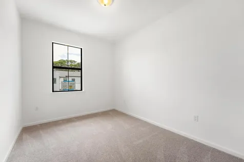 4315 Efendi Drive Lantana FL 33462