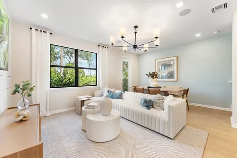 4315 Efendi Drive Lantana FL 33462