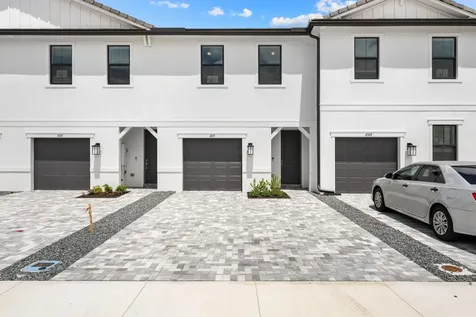4315 Efendi Drive Lantana FL 33462