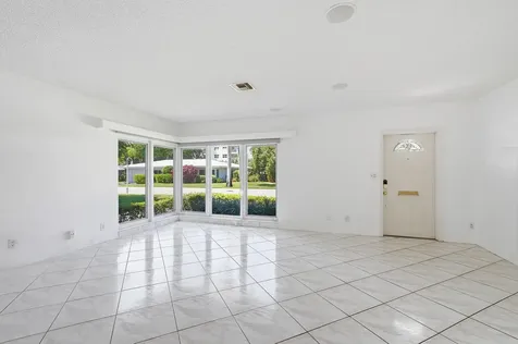 1431 S Ocean Boulevard Lauderdale By The Sea FL 33062